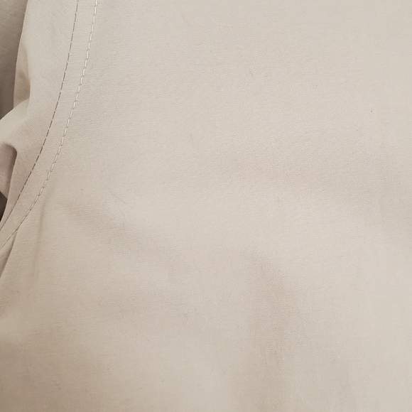 Water Resistant Jacket Size Large - Picture 7 of 8